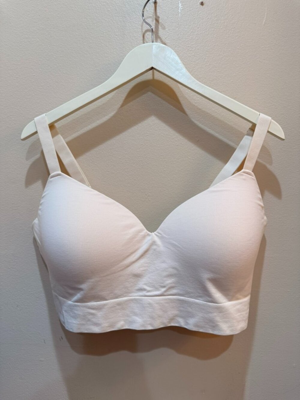 Truekind White Wireless Shaping Bra Size 3XL NWOT